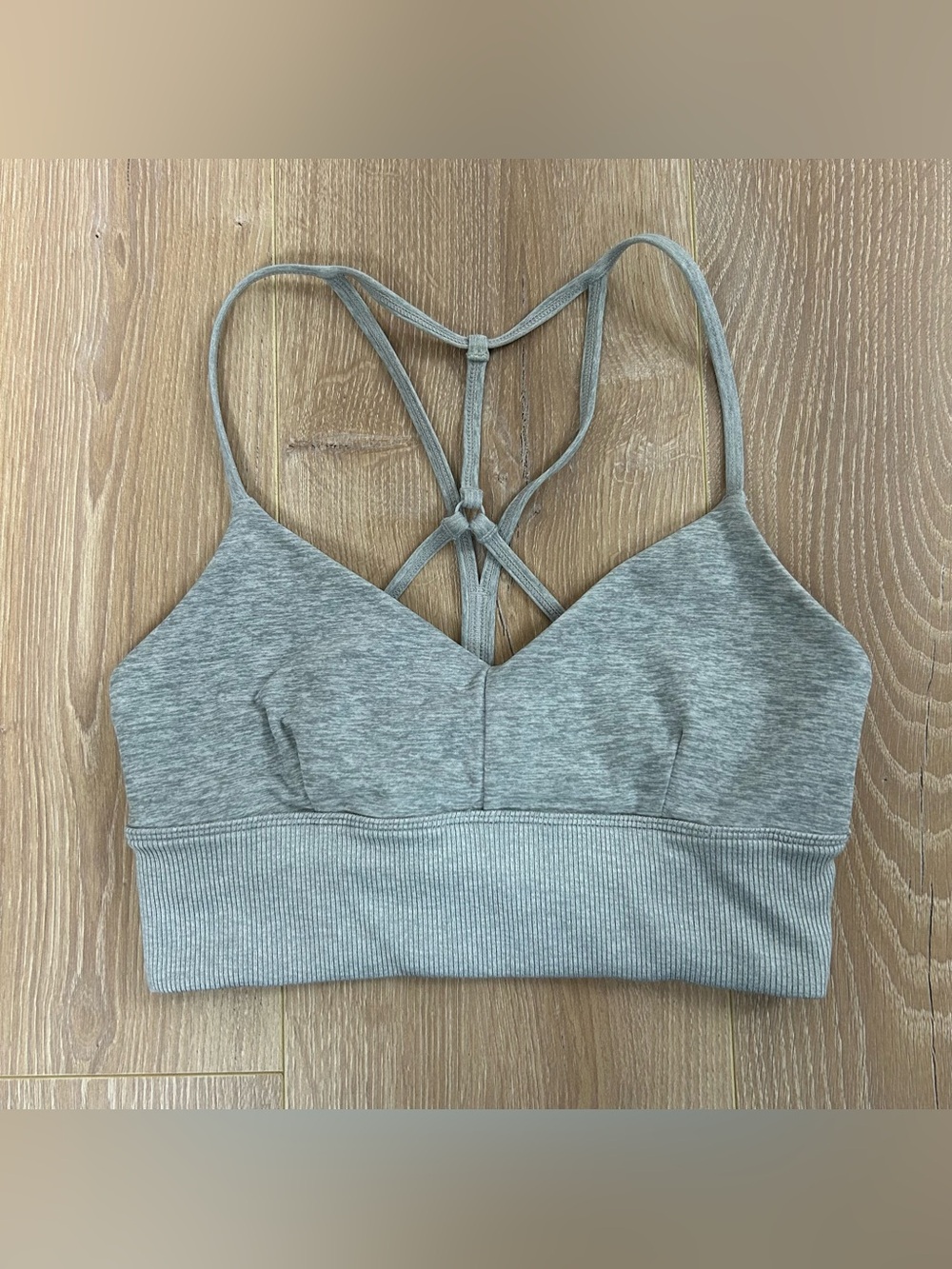 Alo Yoga Alosoft Lavish Bra Light Grey Size Small - Picture 3 of 8